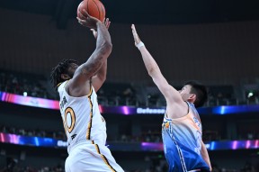 包含转折点！迈阿密热火造点机会；CBA季后赛今晚攻防权衡；信心回归；临场指挥获称赞的词条